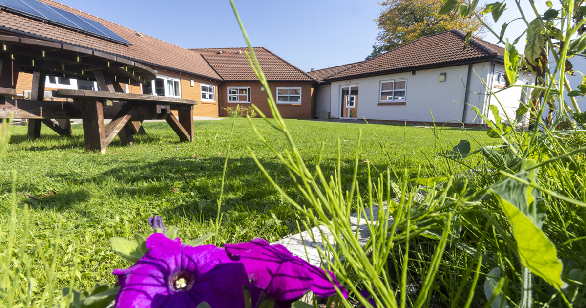 glyn-rhosyn-villas-outside